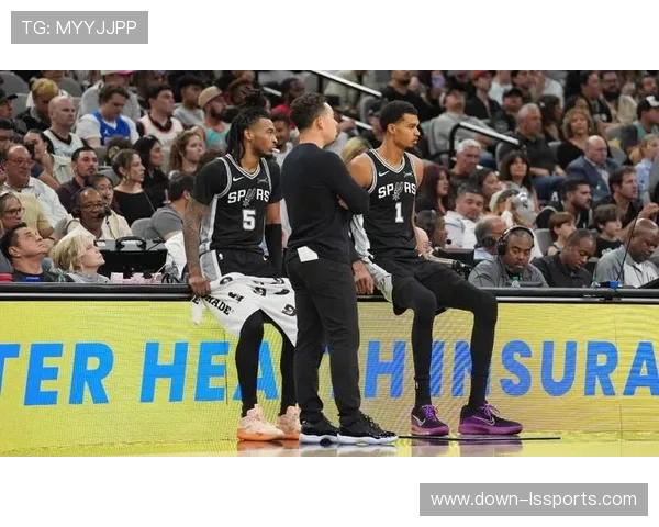 尼克斯末节发力克马刺 布伦森率队登顶NBA杯