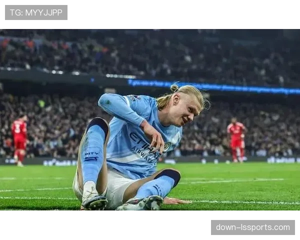 镜头故事：伊蒂哈德客场看台，远征的阿森纳小球迷泪流满面